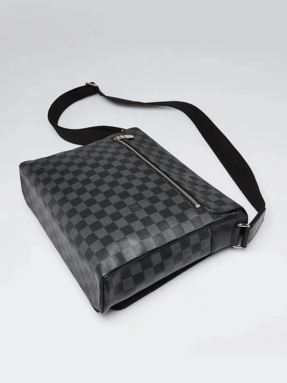 Louis Vuitton Damier Graphite District MM Messenger Bag